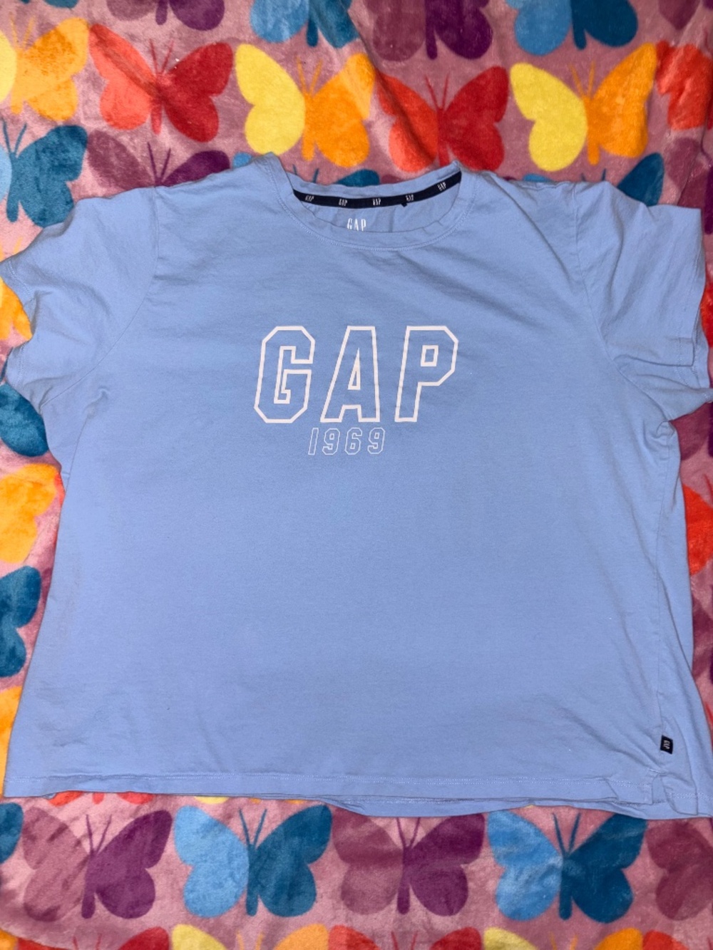 Women’s Oversized Gap ‘69 Tee